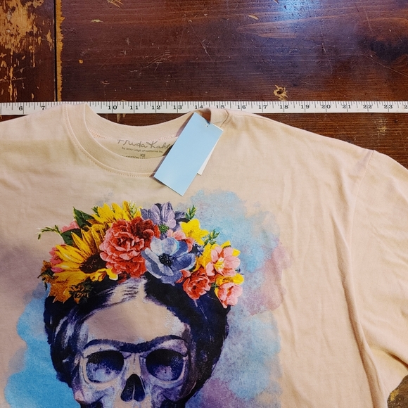 Women's Dia De Los Muertos Frida Short - Picture 6 of 8